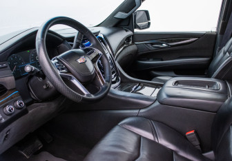 Подержанный автомобиль Cadillac Escalade Suv 2015 года (8 фото)