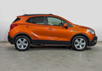 Подержанный автомобиль Opel Mokka 2013 года (4 фото)