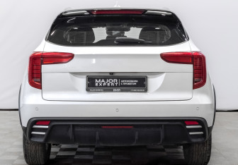 Подержанный автомобиль Haval Jolion 2024 года (6 фото)