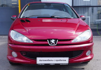 Подержанный автомобиль Peugeot 206 Hatchback 2006 года (2 фото)