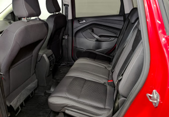 Подержанный автомобиль Ford Kuga 2017 года (12 фото)