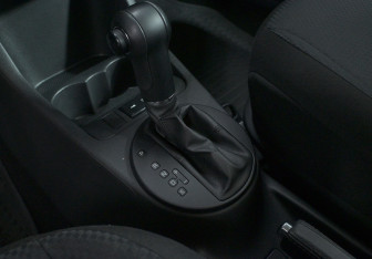 Подержанный автомобиль Skoda Fabia Hatchback 2010 года (10 фото)