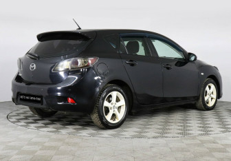 Подержанный автомобиль Mazda 3 Hatchback 2012 года (3 фото)