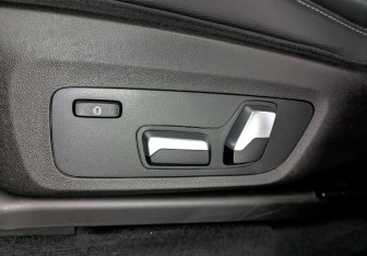 Подержанный автомобиль BMW X4 2019 года (30 фото)