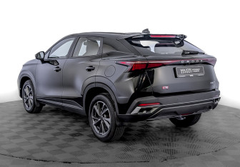 Подержанный автомобиль Omoda C5 2024 года (7 фото)
