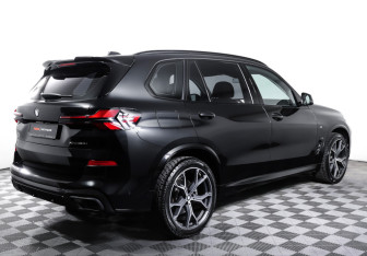 Подержанный автомобиль BMW X5 2024 года (5 фото)