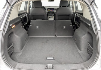 Подержанный автомобиль Geely Coolray 2023 года (10 фото)