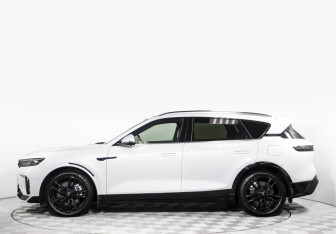 Подержанный автомобиль Voyah Free 2023 года (8 фото)