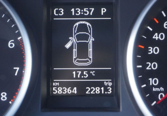 Подержанный автомобиль Volkswagen Golf Hatchback 2011 года (15 фото)
