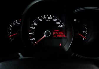 Подержанный автомобиль Kia Picanto 2013 года (11 фото)