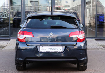 Подержанный автомобиль Citroen C4 Hatchback 2013 года (5 фото)