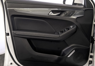 Подержанный автомобиль Haval Jolion 2023 года (19 фото)