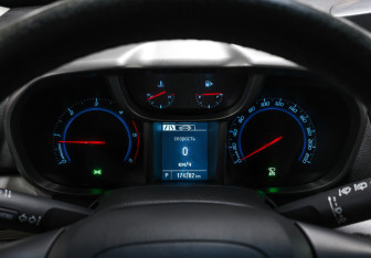Подержанный автомобиль Chevrolet Orlando 2013 года (15 фото)