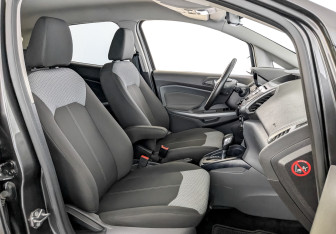 Подержанный автомобиль Ford EcoSport 2016 года (23 фото)