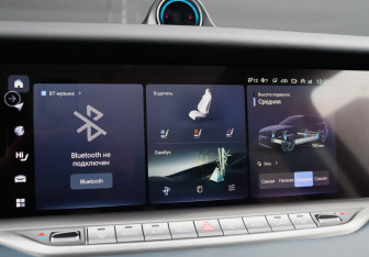 Подержанный автомобиль Voyah Free 2023 года (16 фото)