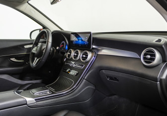 Подержанный автомобиль Mercedes-Benz GLC Coupe 2020 года (14 фото)