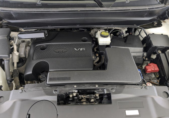 Подержанный автомобиль Infiniti QX60 2018 года (9 фото)