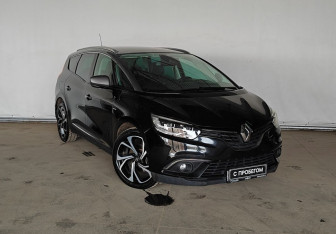Подержанный автомобиль Renault Scenic 2019 года (3 фото)