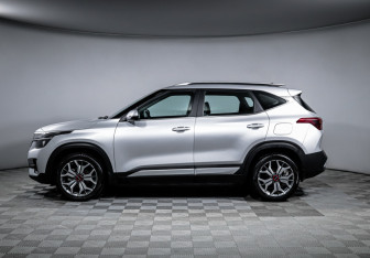 Подержанный автомобиль Kia Seltos 2022 года (8 фото)