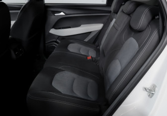 Подержанный автомобиль Chevrolet Captiva 2021 года (10 фото)