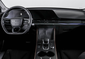 Подержанный автомобиль Omoda C5 2024 года (12 фото)