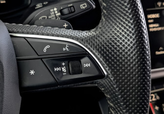 Подержанный автомобиль Audi SQ7 2020 года (30 фото)