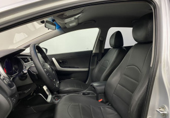 Подержанный автомобиль Kia Ceed Wagon 2018 года (19 фото)