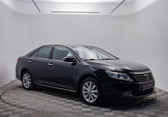 Подержанный автомобиль Toyota Camry Sedan 2012 года (3 фото)