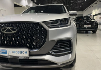 Подержанный автомобиль Chery Tiggo 8 Pro Plug-in Hybrid 2023 года (9 фото)