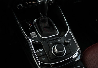 Подержанный автомобиль Mazda CX-9 2021 года (27 фото)