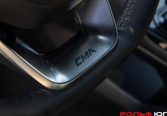 Подержанный автомобиль Geely Monjaro 2024 года (23 фото)