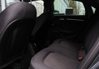 Подержанный автомобиль Audi A3 Sedan 2017 года (7 фото)