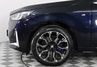 Подержанный автомобиль BMW X3 2025 года (8 фото)