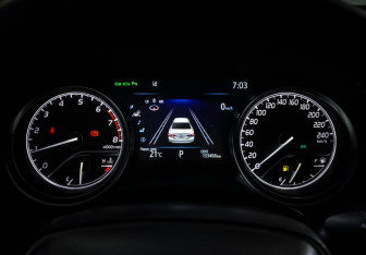 Подержанный автомобиль Toyota Camry Sedan 2020 года (16 фото)