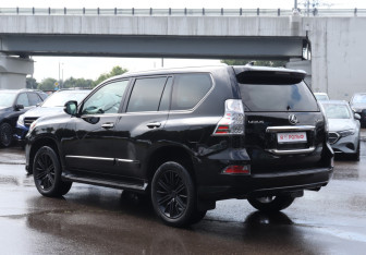 Подержанный автомобиль Lexus GX 2016 года (7 фото)