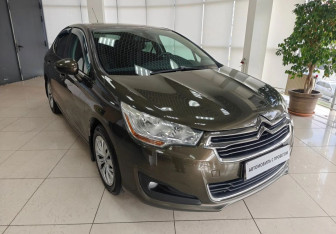 Подержанный автомобиль Citroen C4 Sedan 2013 года (3 фото)
