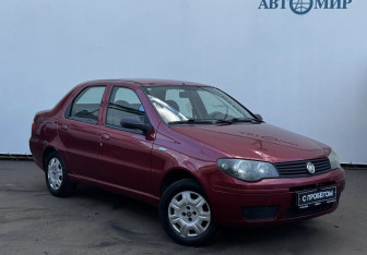 Подержанный автомобиль Fiat Albea 2011 года (3 фото)