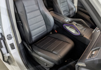 Подержанный автомобиль Mercedes-Benz GLE 2020 года (24 фото)
