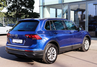 Подержанный автомобиль Volkswagen Tiguan 2021 года (4 фото)