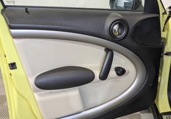 Подержанный автомобиль MINI Countryman 2012 года (19 фото)