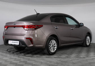 Подержанный автомобиль Kia Rio Sedan 2019 года (5 фото)