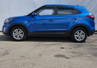 Подержанный автомобиль Hyundai Creta 2019 года (8 фото)