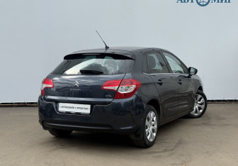 Подержанный автомобиль Citroen C4 Hatchback 2012 года (5 фото)
