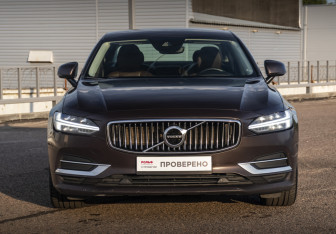 Подержанный автомобиль Volvo S90 2019 года (2 фото)