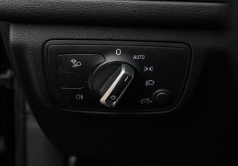 Подержанный автомобиль Audi A6 Sedan 2012 года (18 фото)