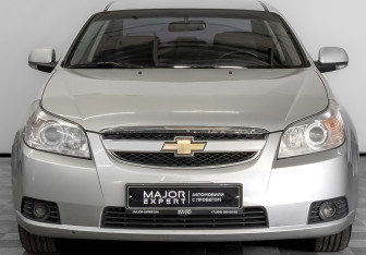 Подержанный автомобиль Chevrolet Epica 2011 года (2 фото)