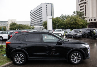 Подержанный автомобиль Haval Jolion 2024 года (3 фото)