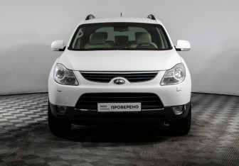 Подержанный автомобиль Hyundai ix55 2011 года (2 фото)