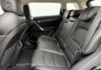 Подержанный автомобиль Geely Atlas Pro 2023 года (11 фото)