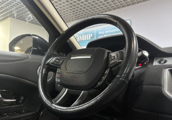 Подержанный автомобиль Land Rover Range Rover Evoque 2017 года (24 фото)